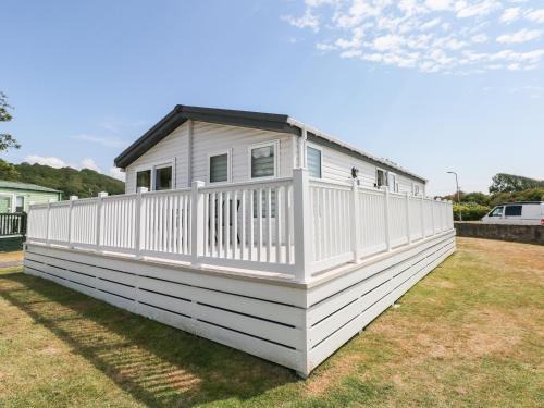 Pendine Casa | 69 The Paddocks