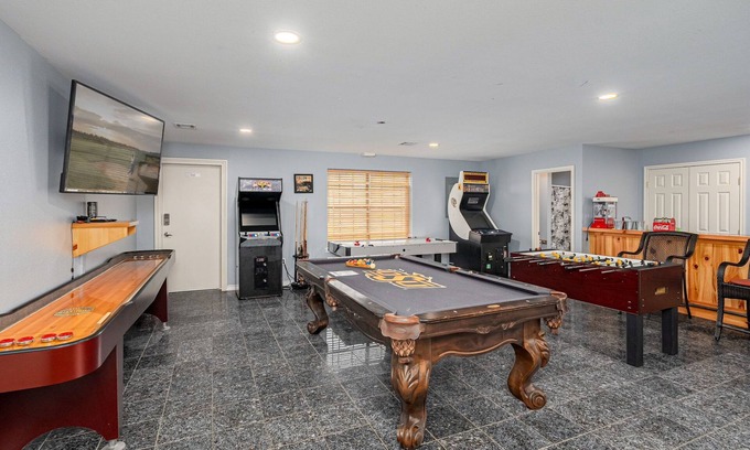 Kingston Casa | 6Bdrm 5ba Ultimate Game Room Swim & Launch Close!