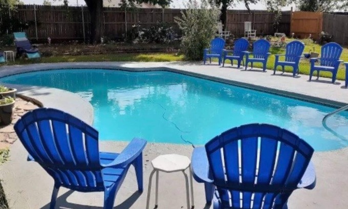 Quail Creek Casa | Dreamy 6BR Retreat w/ Heated Pool + Outdoor Vibes!