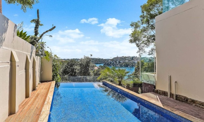 Mosman Casa | 6BR Stunning Waterview with Private Pool in Mosman