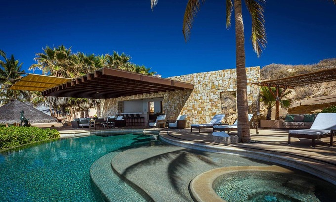San Jose del Cabo Villa | 6BR Villa on Swimmable Beach!