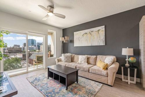 Downtown Salt Lake City Apartamento | 6th floor Luxury Apt - King Bed Pool Prkng Gym NEW