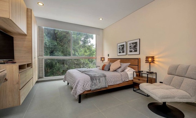 El Tesoro Apartamento | 6th floor modern apartment close to parque lleras