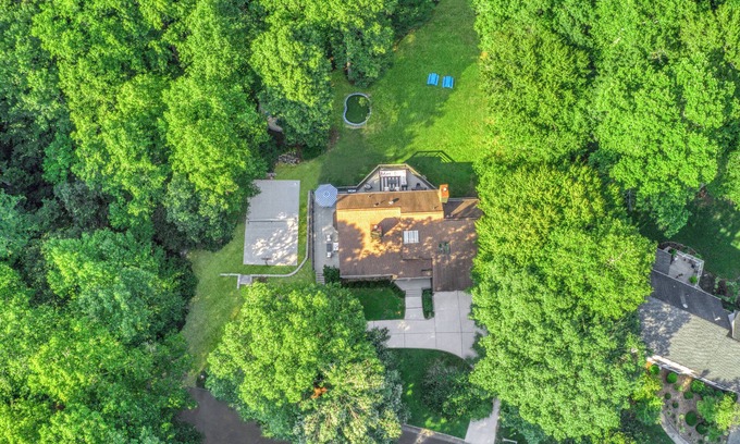 Jamestown Casa | 7 Bdrm, Pickleball, Bball, HotTub, FirePit, Golf!