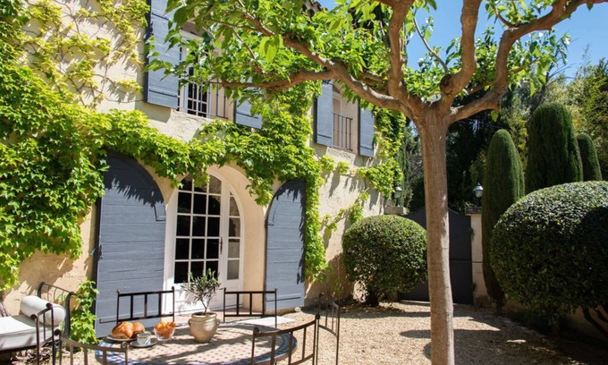 Mouries Casa | 7 Hab. XVIII C. Mas Ubicación perfecta en Les Alpilles
