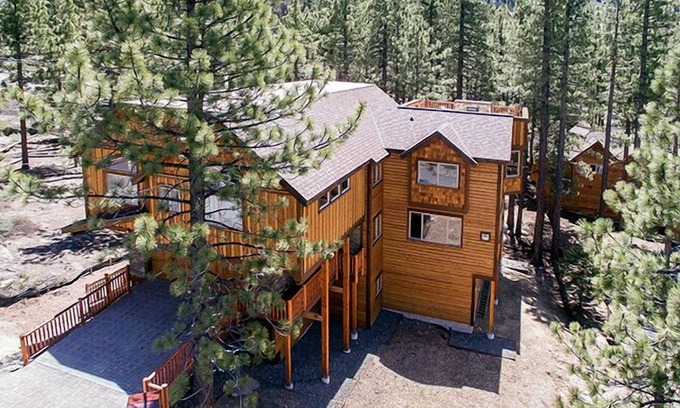 South Lake Tahoe Casa | 7 habitaciones / 6. 5 baños Heavenly Estate Next To Lodge, disco abril / mayo