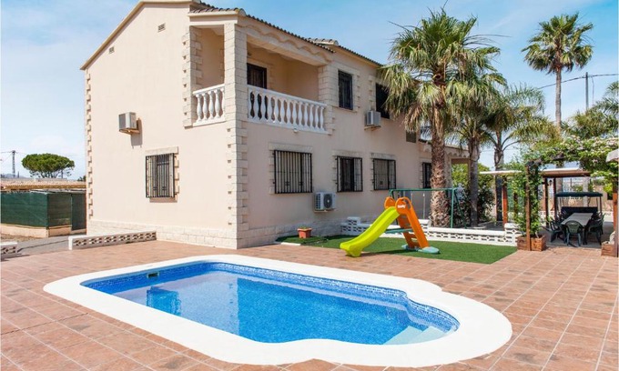 Cullera Casa | 7 Bedroom Awesome Home In Cullera