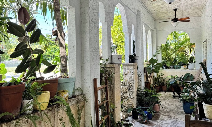 Southwest Coconut Grove Casa | 7 bedroom Beautiful, Clean - Coconut Grove