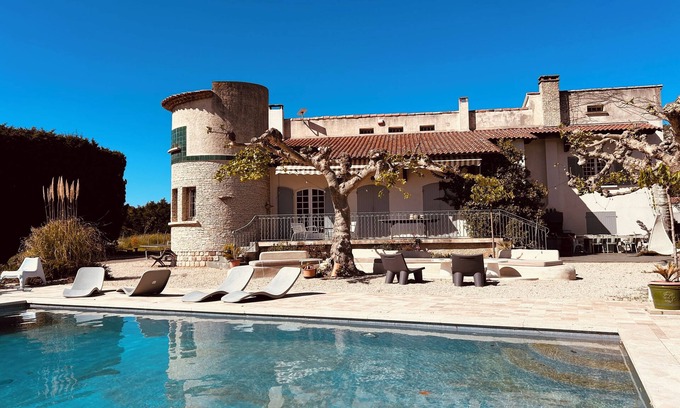 Gemenos Villa | Casa familiar muy grande y agradable en una zona tranquila en un gran terreno ajardinado