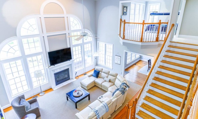 Sedgefield Casa | 7 BR on PGA Tour’s Sedgefield CC range Hot Tub