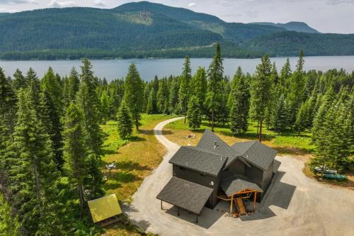 Trout Creek Casa | 7 Mi to Boat Launch Luxe Montana Family Home