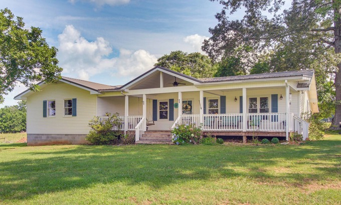 Sparta Casa | 7 Mi to Center Hill Lake: Spacious Sparta Home!