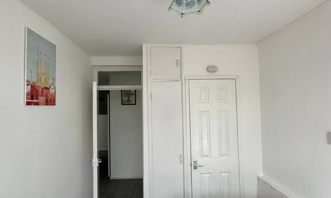 Tower Hamlets Apartamento | 7 Min Walk From Mile end Station