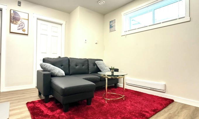 Regina Casa | 7 minutes drive from the airport. One bedroom cozy apartment.