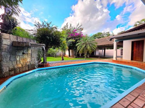 Foz do Iguacu Casa | 7 quartos - ótima área de lazer prox Centro e Cataratas