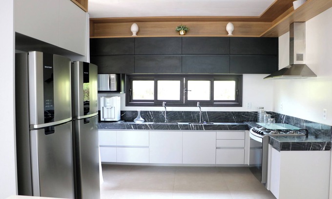 Jenipabu Casa | 7-Suite Mansion in Guarajuba Near the Beach Gated Community!