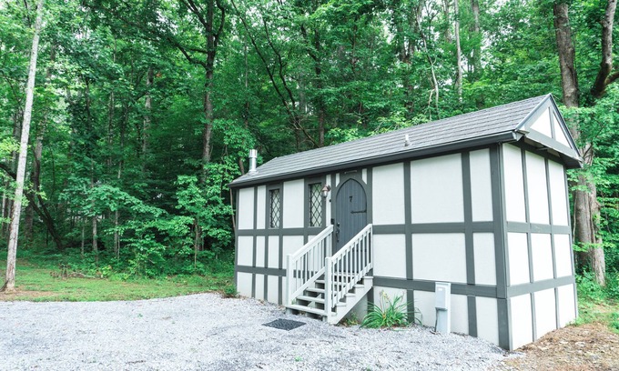 Sevierville Casa | Tiny Home Cottage cerca de los Smokies # 7 Tilly