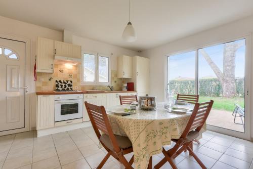 Ares Casa | 700m plage d'Arès- Jardin et pins, maison pour 4