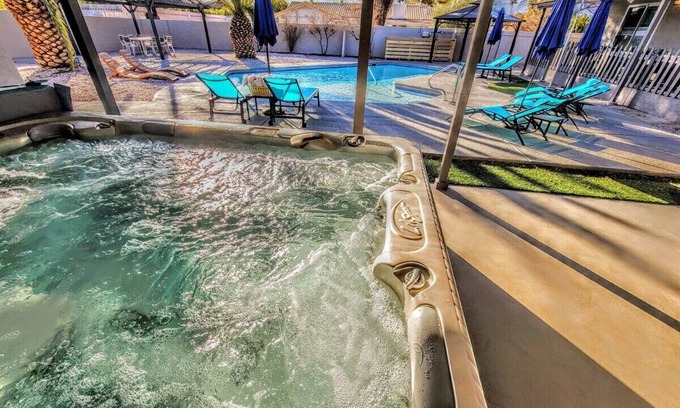 Royal Crest Rancheros Villa | #72Diamond Ranch w/Pool&Spa: mins to LV Strip/UNLV