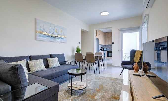 Old Town of Limassol Apartamento | Apartamento céntrico de 1 dormitorio a pasos del mar