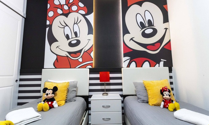 West Kissimmee Casa | Resort con piscina climatizada (admite mascotas) 5 habitaciones, todas las suite
