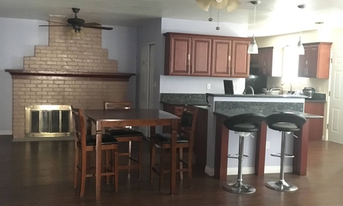 Riverside Cama Y Desayuno | 7767 Sweet Rnch Cir