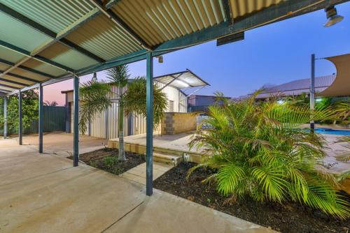 Exmouth Casa | 79 Nimitz Street - Pool and Pet Friendly