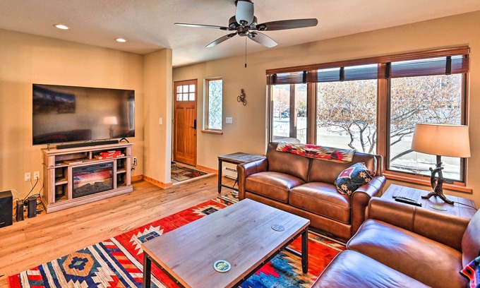 Salida Casa | 7984: Pet-Friendly Townhome w/ Grill!