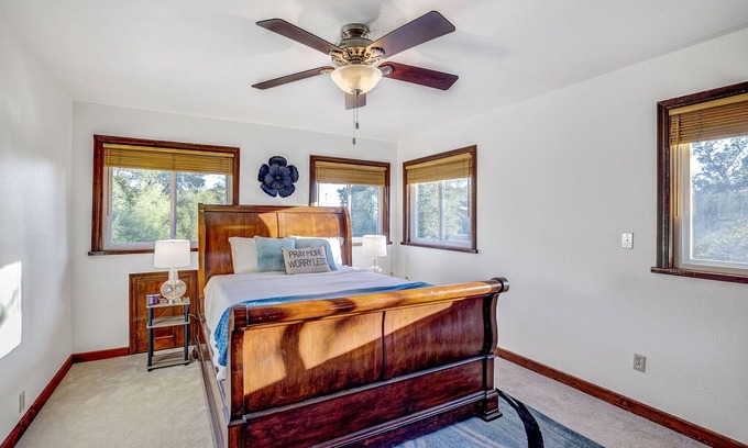 Santa Rosa Casa | 7BD/4.5BA Santa Rosa Estate w/ HotTub, Games, BBQ!