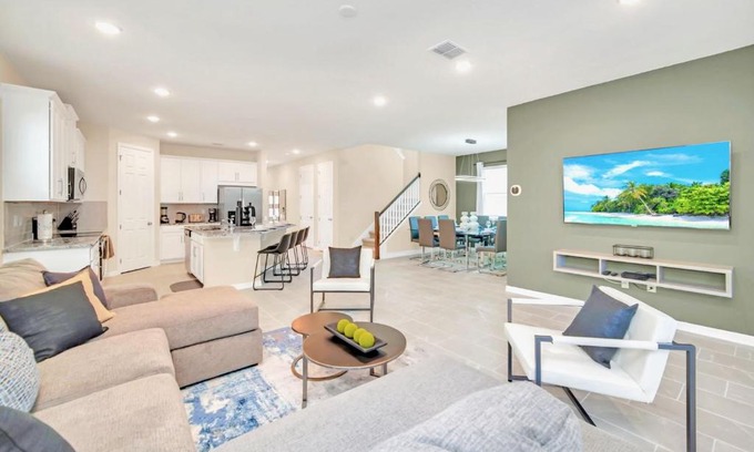 Four Corners Casa | 7BR Family Resort - Pool & Hot Tub - Near Disney