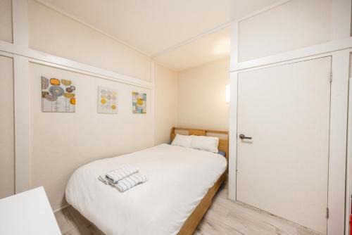 Kitaotsuka Apartamento | 7min walk to JR Otsuka Station,Direct to the Yamanote Line,1 stop to Ikebukuro, Shinjuku and Shibuya also direct access,Newly renovated 1K for 2 people