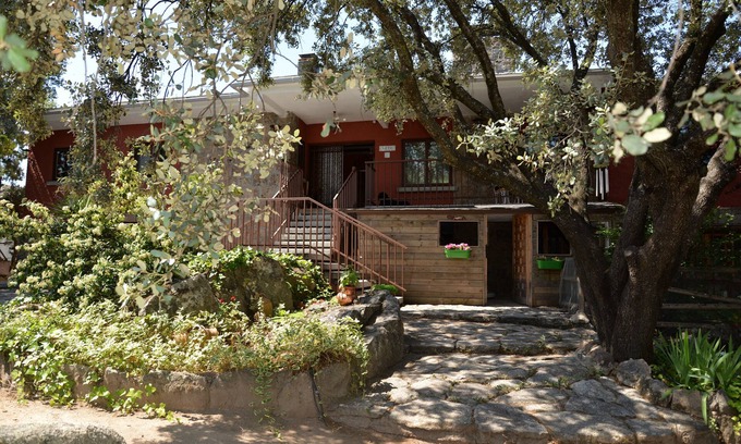 Galapagar Cabaña | 7picos-la casa de Galapagar. Chalet con piscina, ideal para vacaciones familias.