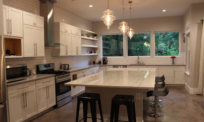 Austin Casa | 8 Bedroom Downtown House