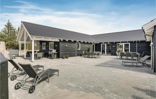 Blavand Casa | 8 Bedroom Lovely Home In Blåvand