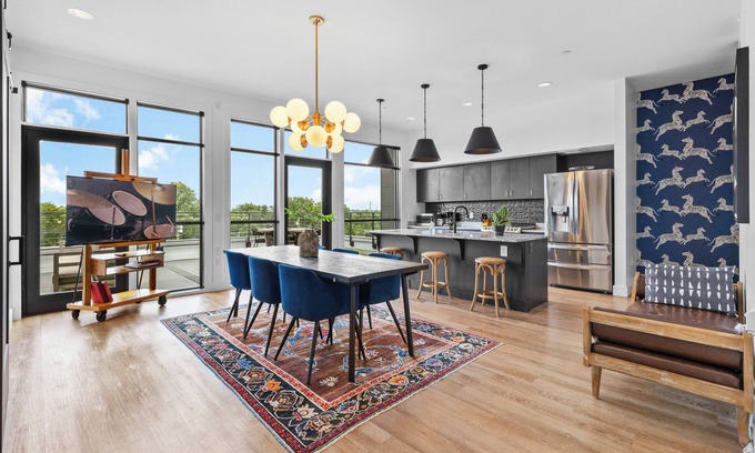 Woodland in Waverly Condominio | 8 Min to Broadway-Rooftop Patio w City Views-Walkable