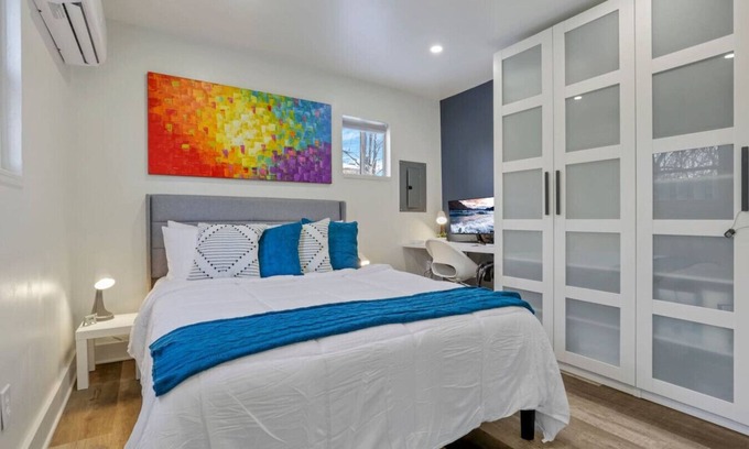 Near East Columbus Casa | 8 Min to Convention Center | Work Travel | Unit A