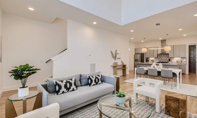 Berry Hill Casa | 8 - Music Hill - The Music City Collection