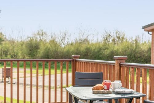 Mullacott Casa | 8 Ocean View Lodge - 3 Bed-Sleeps 6-TJS8OV
