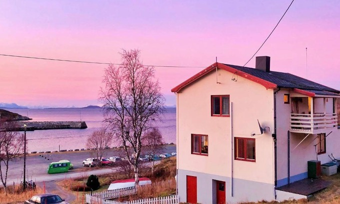 Bjarkoy Municipality Casa | 8 person holiday home in STONGLANDSEIDET