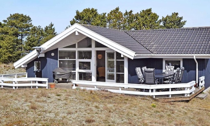 Rindby Strand Casa | 8 person holiday home in Fanø-By Traum