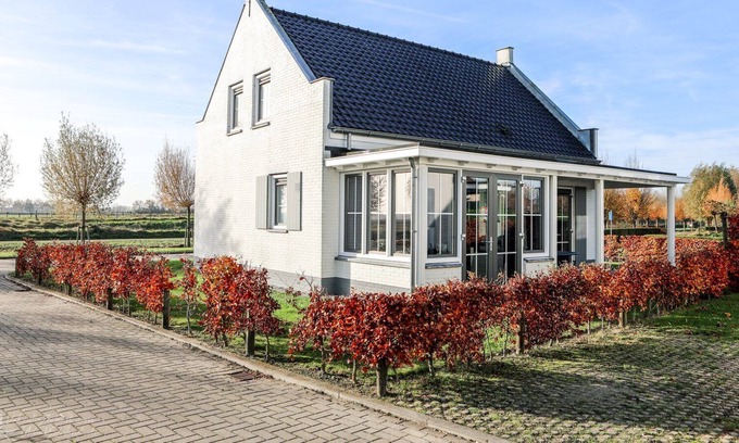 Wolphaartsdijk Casa | 8-person holiday home in Wolphaartsdijk
