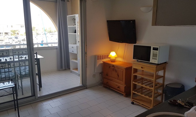 Mireval Apartamento | 80 m from the beach, 27 m2 studio for rent