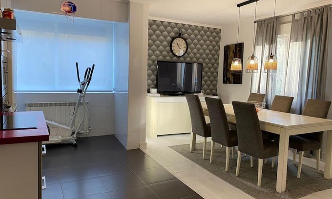 Balmaseda Apartamento | 80 m2 recién reformado, acogedor y elegante.