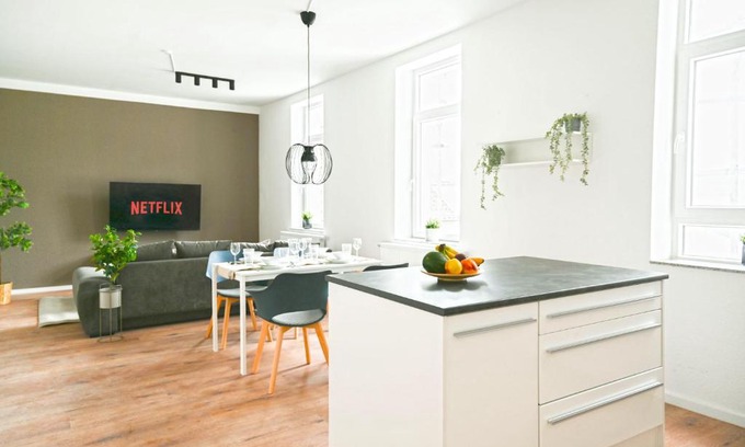 Krefeld Apartamento | 80qm Apartment in Krefeld zentral gelegen mit hohen Decken - BEUYS Apartments - Krefeld