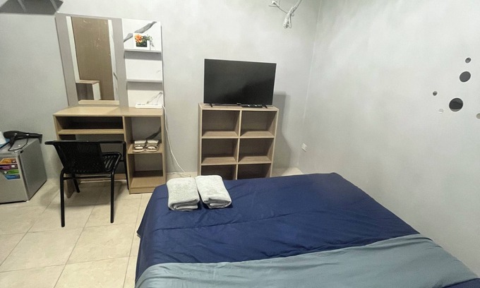 Kathu Apartamento | 84 Bar & Guesthouse Room-2
