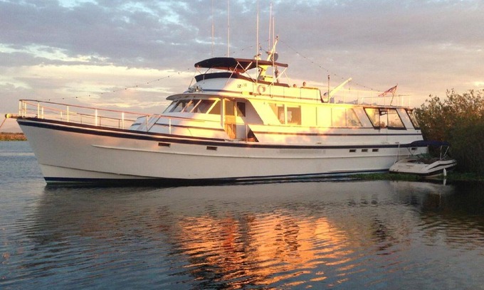 Brisbane Alquiler De Eote | Yate de lujo de 85 ', con capacidad para 10, se puede mover al muelle 40 San Francisco
