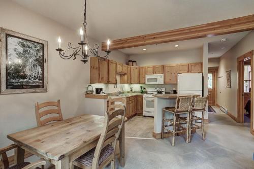 Keystone Apartamento | 8757 Trappers Crossing Condo