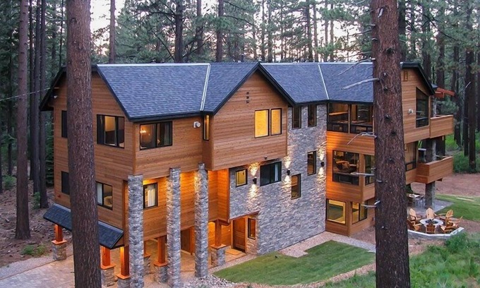 South Lake Tahoe Casa | 9 habitaciones / 9 baños Mansión celestial con piscina al lado de Heavenly Ski Lodge