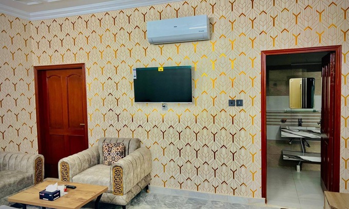 F-8 Sector Casa | 9-bedroom house in superb Islamabad with WiFi, AC