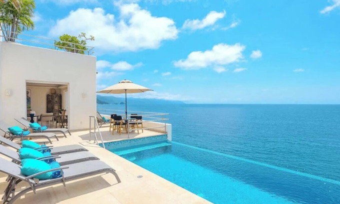 South Shore Hotel Area Villa | 9 bedroom Villa in Puerto Vallarta